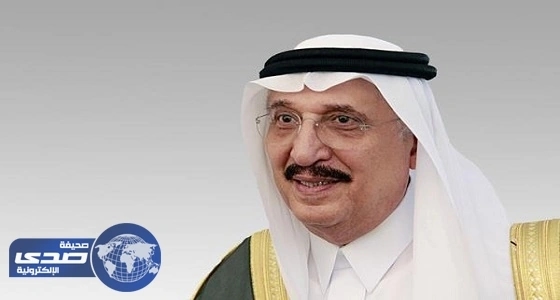 بالفيديو.. أمير جازان يلبي رغبة ابن شهيد في التصوير: " أنا من يتشرف فيك "