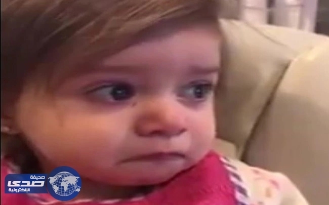 بالفيديو.. طفلة تبكي لتأثرها بأغنية " أنا كٌلي ملكك " لشيرين عبدالوهاب