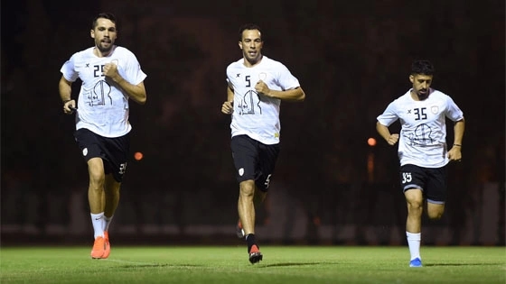 مدرب الفيحاء يصل الرياض