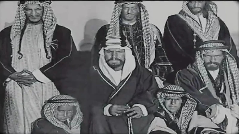 شاهد.. سر استعانة الملك عبد العزيز بـ" ابن معمر"