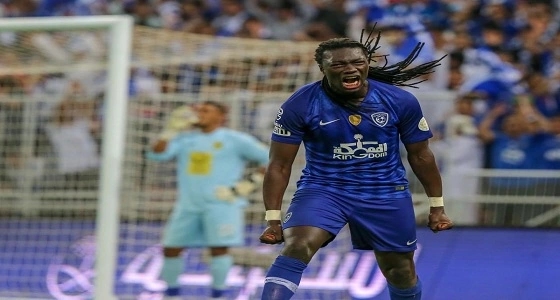بالفيديو والصور.. غوميز يحقق رقمًا قياسيًا مع الهلال وينفرد بهدافي الدوري