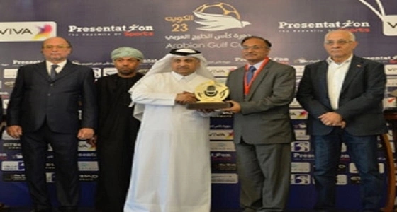 المنتخب الوطني يحصل على جائزة أفضل فريق في خليجي 23