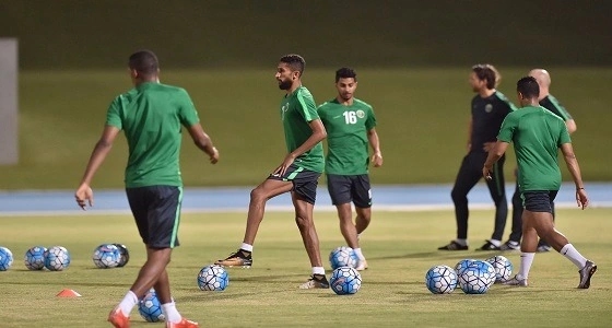 الأخضر يختتم تدريباته لمواجهة بلغاريا