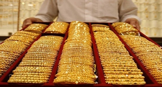 تجار الذهب يمنحون العمال الوافدين إجازة مفتوحة
