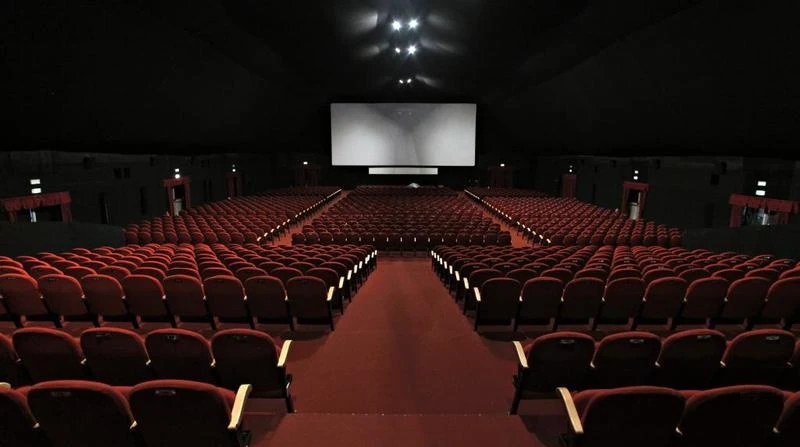 " الزكاة " تكشف حقيقة وجود ضريبة ترفيه على تذاكر السينما بالمملكة