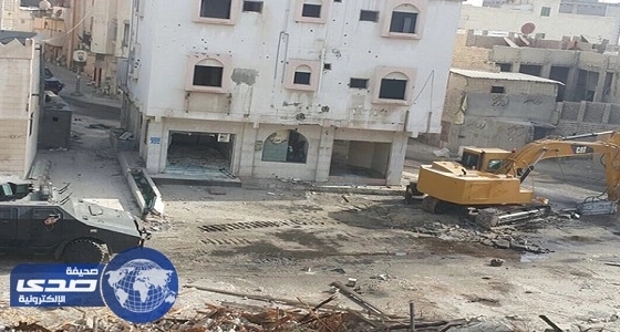 محافظ القطيف يكشف حقيقة مزاعم إجبار الأهالي على ترك مساكنهم بحي المسورة