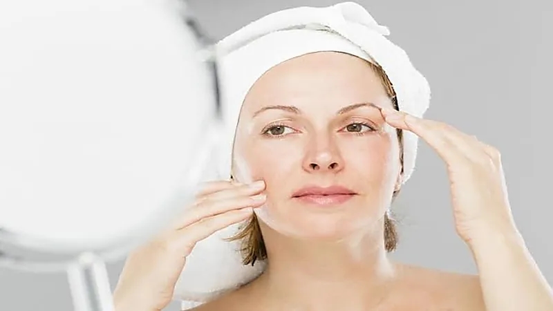 طرق الاهتمام بالبشرة بعد تجاوز سن الـ40