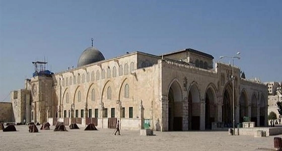 عشرات المستوطنين يقتحمون الأقصى من باب المغاربة