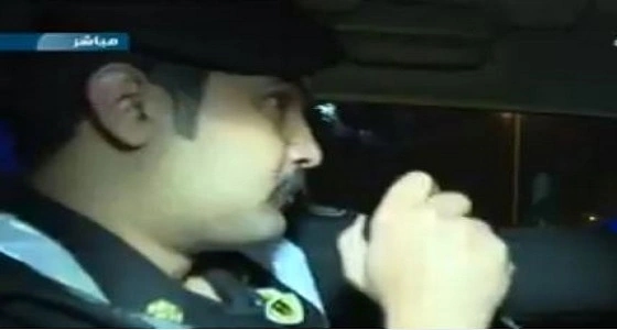 شاهد.. لحظة ملاحقة قوات الأمن لسيارة مطلوبة يقودها متهور