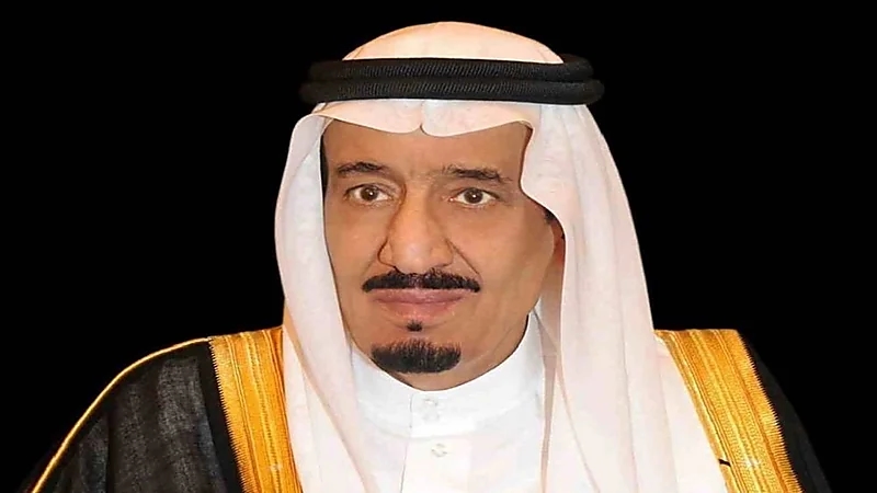 خادم الحرمين الشريفين يبعث رسالة شفهية لرئيس جمهورية الصومال