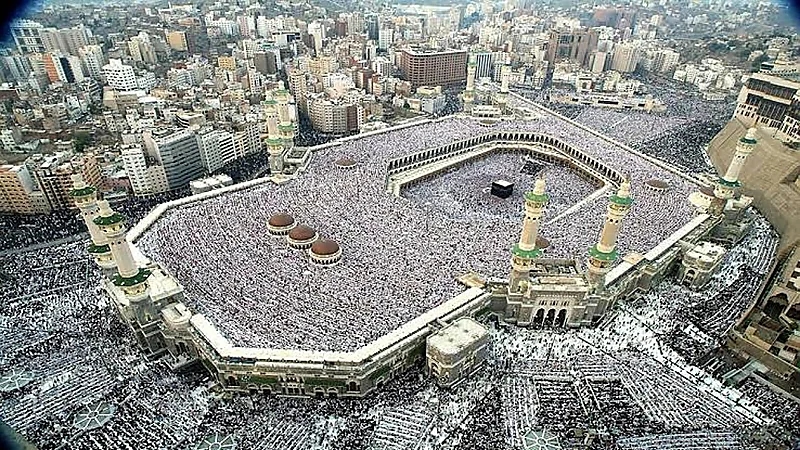 الموارد البشرية: للعامل الحق في أداء فريضة الحج مدفوعة الأجر وفق شروط محددة