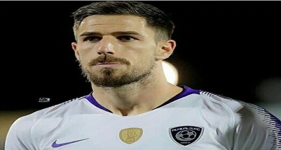 ديجينيك: الحكم متحيز.. والمنافسة مستمرة
