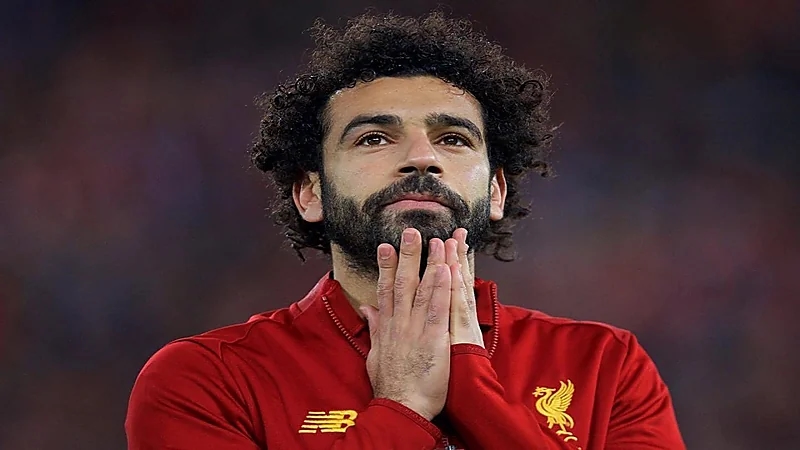 بالفيديو.. "الاتحاد الإفريقي" يبعث برسالة لـ"محمد صلاح" بعد موقفه النبيل