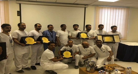 مجمع الأمل بالرياض يحتفي بممرضيه المتميزين في خدمة المرضى