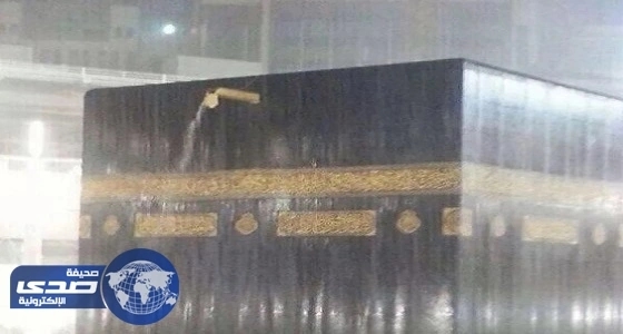 بالفيديو والصور.. هطول أمطار غزيرة على مكة والطائف
