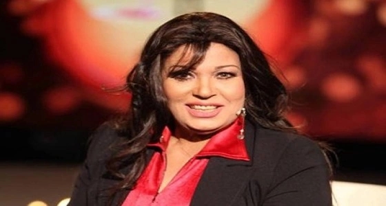 بالصور..فيفي عبده تحتفل بعيد الحب على طريقتها