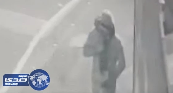 بالفيديو.. مجهولون يشعلون النار في مساجد بـ " مانشستر "