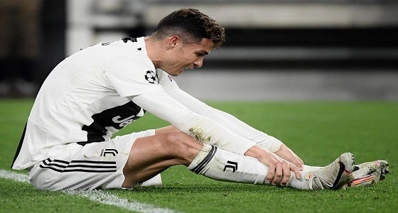 بالصور.. بكاء رونالدو بعد الخروج من دوري أبطال أوروبا
