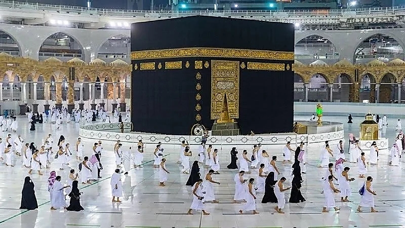 وزارة الحج: تصاريح أداء العمرة مستمرة