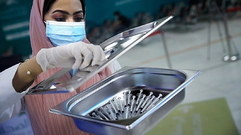 هل يُعفى مريض السكري والضغط من الجرعة التنشيطية؟.. "الصحة" تجيب