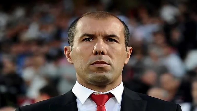 مدرب الهلال يقرر تأجيل التعاقد مع حارس مرمى جديد 