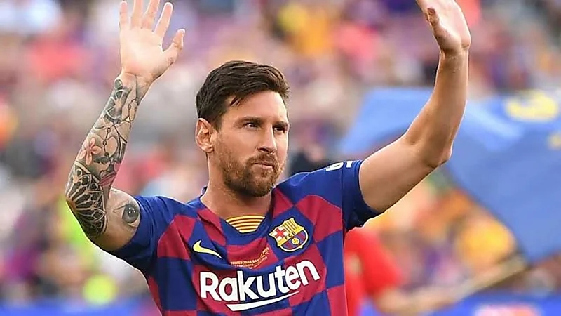 ميسي يودع جماهير برشلونة في مؤتمر داخل الكامب نو غدا