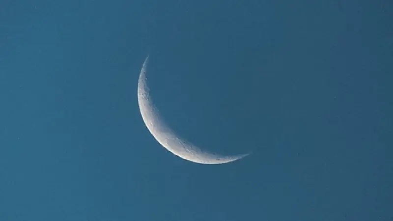 الدول التي أعلنت يوم الأحد أول رمضان