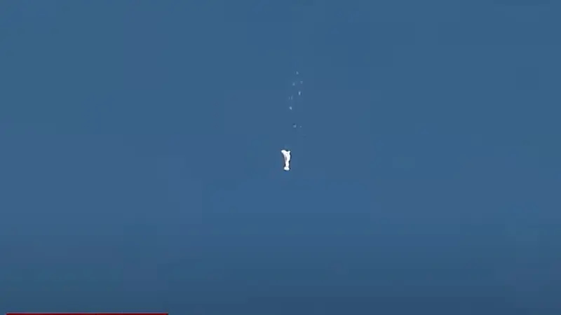 بالفيديو.. أمريكا تسقط البالون الصيني