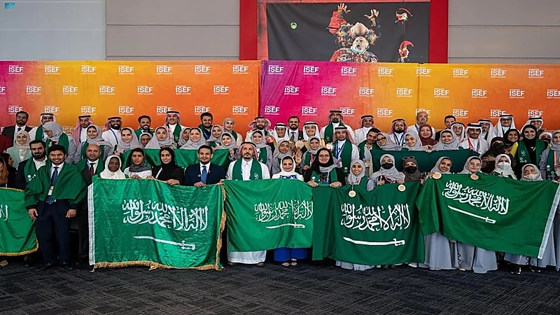 منتخب العلوم والهندسة يصل إلى الرياض بعد حصوله على 27 جائزة عالمية في "آيسف 2023"