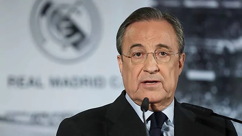  مشجع يسأل بيريز عن موعد ضم مبابي إلى ريال مدريد والأخير يرد ..فيديو 