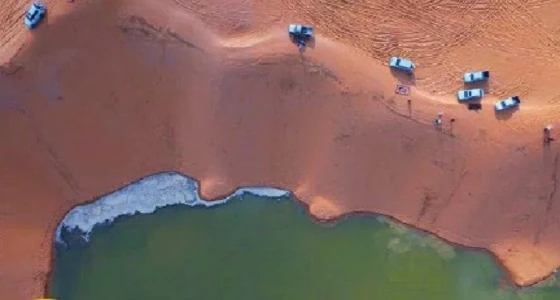 صورة جوية لبحيرة الزلفي تخطف الأنظار