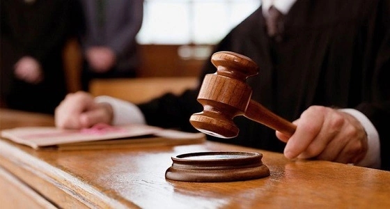 إسقاط دعوى زوجة ضد زوجها لكونه من عائلة " محترمة "