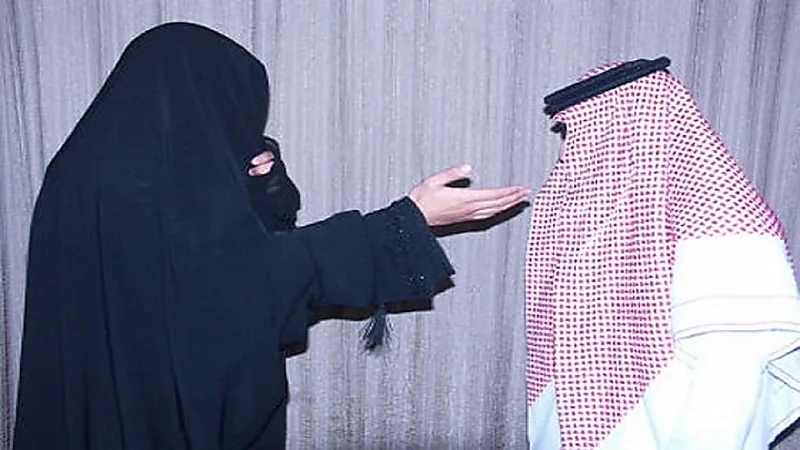 مختص: الخُلع ضرورة وظاهرة صحية .. فيديو