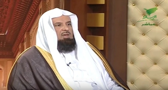 بالفيديو.. " السند " يوضح موعد الإفطار إذا اختلف توقيت آذان المغرب