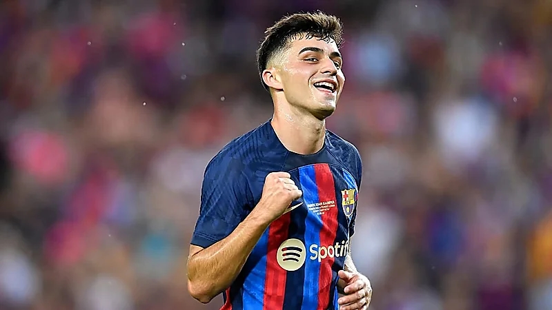 الهلال يُغري برشلونة للتخلي عن نجمه