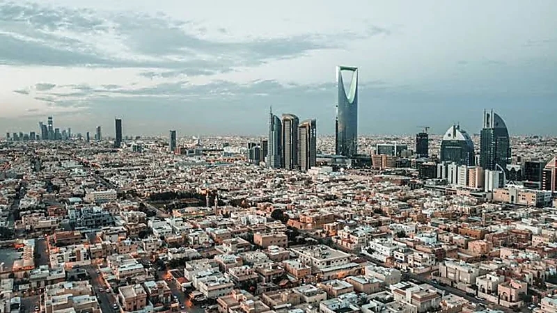 "المسند": سماء صحو وشمس ساطعة على معظم المناطق