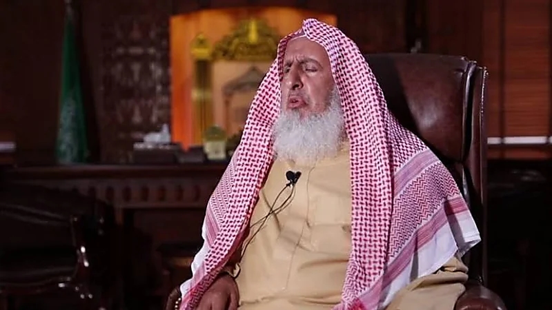 بالفيديو.. مفتي المملكة: يجب الإيمان بالرسل كلهم جميعاً