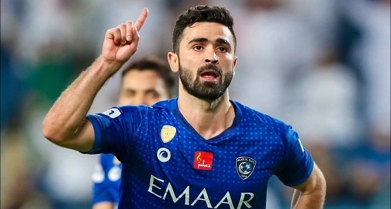 بعد أزمته مع منتخب بلاده.. خربين يثبت براءته بولادة طفله حمزة