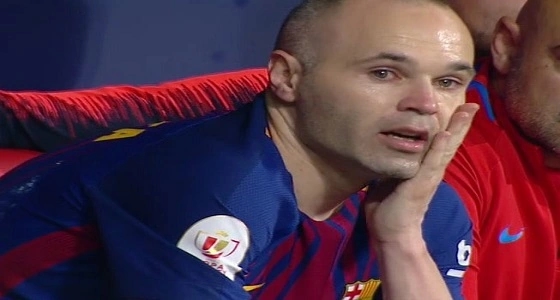 رئيس برشلونة يتغنى بالقائد إنييستا: أكثر أهمية من ميسي