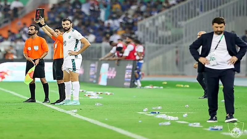 الهلال : مشاركة النقاز باطلة وتسجيله غير صحيح