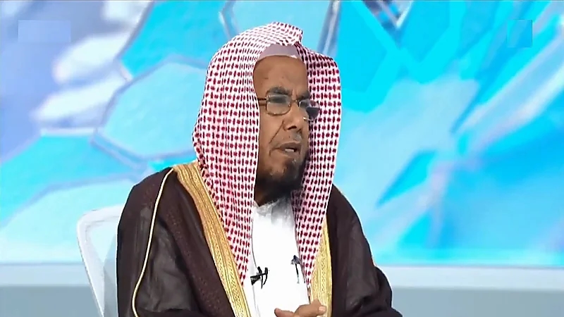 بالفيديو.. الشيخ المطلق يوضح حكم صلاة الجماعة مع الأطفال