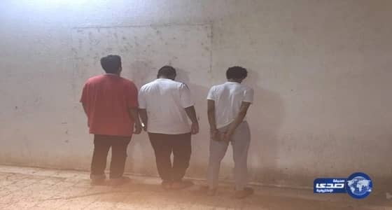 القبض على المتهمين بسرقة 600 ألف ريال من منزل بمكة