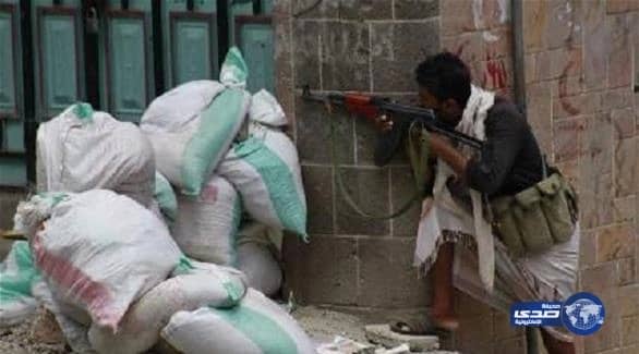 بالفيديو.. تسرب مياه يغرق شارعا ويحاصر سكان حي الزهرة