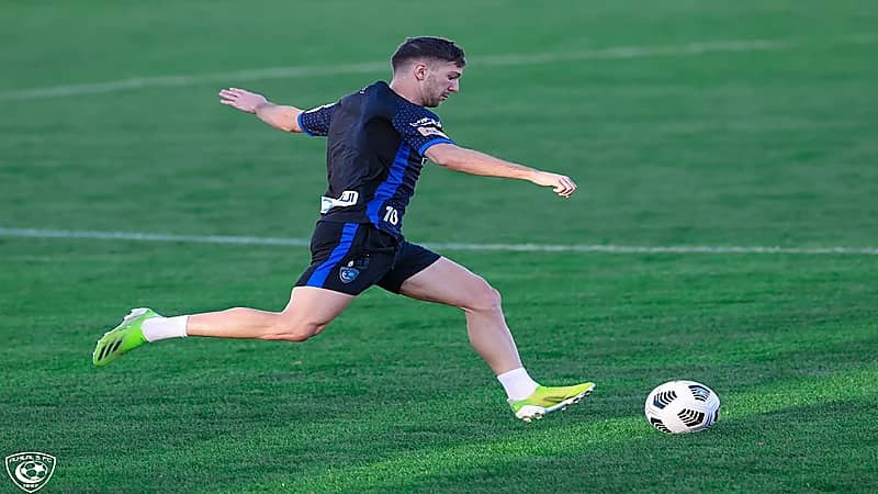 بالصور.. الهلال يؤدي مرانه الرئيسي استعدادا لمواجهة الاتفاق