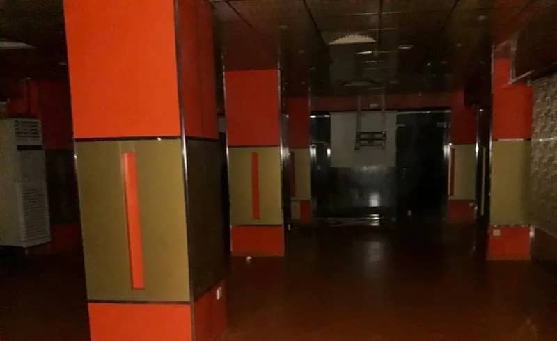 مدني وادي الدواسر ينقذ مقيمًا سقط في خزان مياه تحت الإنشاء