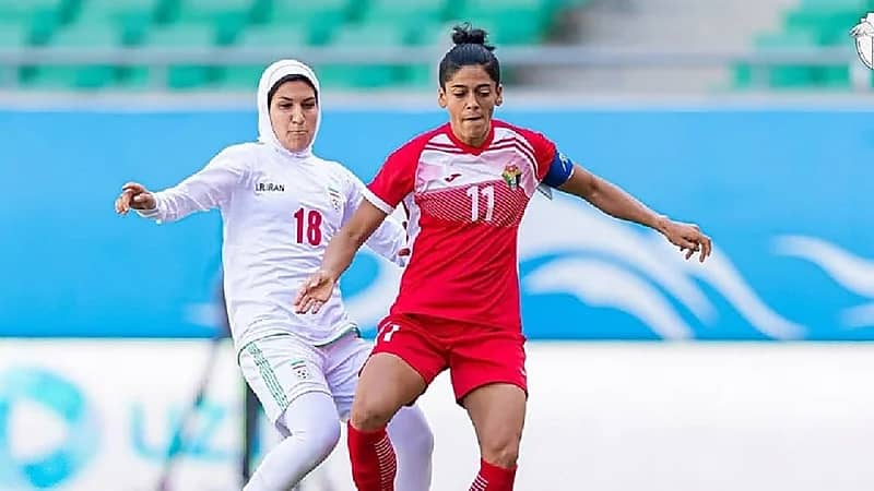 "ميسي" عن فوزه بالكرة الذهبية السابعة: لا أسعى للمجد الفردي