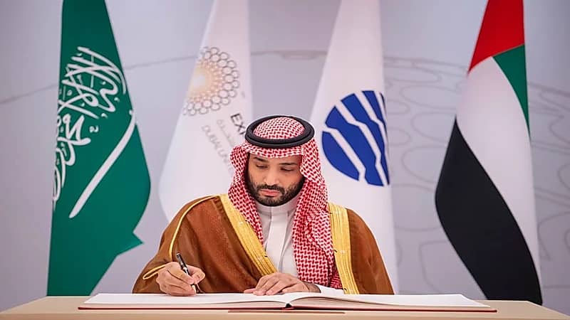 ولي العهد يبعث 3 برقيات لرئيس الإمارات ونائبه وولي عهد أبوظبي 