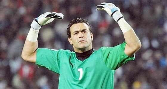 كاسياس يشيد بحارس مصر والحضري يرد: حبيبي يا عم الناس