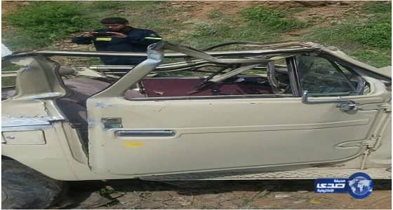 بالصور.. مصرع وإصابة 6 من عائلة واحدة بعد سقوط مركبتهم من أعلى عقبة جبل بجازان