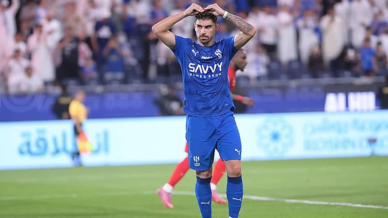 نيفيز يهدي هدف التعادل أمام القادسية لصديقه الراحل جوتا .. فيديو